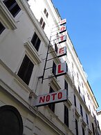 Raeli Hotel Noto