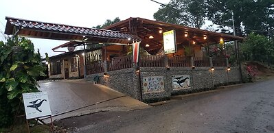 Cabinas Pura Vida Bed & Breakfast