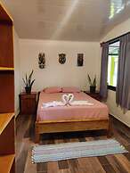Cabinas Pura Vida Bed & Breakfast