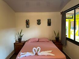 Cabinas Pura Vida Bed & Breakfast