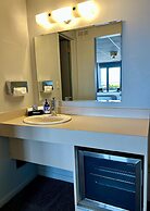 Harbor Inn Self Check-in Hotel