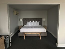 Harbor Inn Self Check-in Hotel