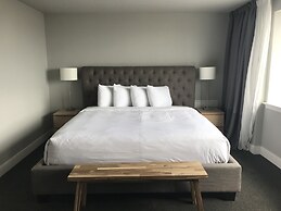 Harbor Inn Self Check-in Hotel