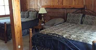 Kern Riverfront Lodge