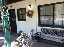 Kern Riverfront Lodge