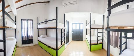 Che Tulum Hostel & Bar