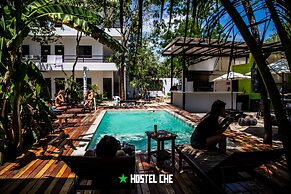 Che Tulum Hostel & Bar