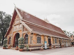 Seasons Riverside Hotel