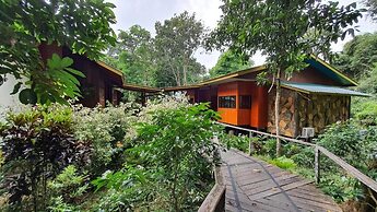 Bilit Adventure Lodge