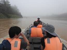 Bilit Adventure Lodge