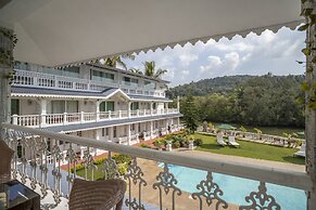 Stone Wood River Front