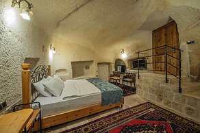 Chelebi Cave House