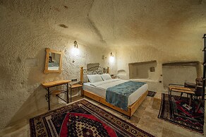 Chelebi Cave House