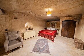 Chelebi Cave House