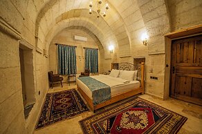Chelebi Cave House