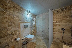 Chelebi Cave House