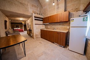Chelebi Cave House