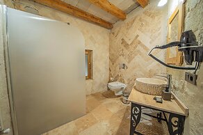 Chelebi Cave House