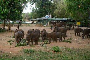 Nil Diya Mankada Safari Lodge