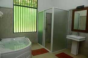 Nil Diya Mankada Safari Lodge