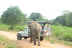 Nil Diya Mankada Safari Lodge