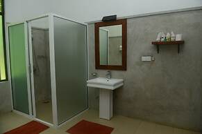 Nil Diya Mankada Safari Lodge