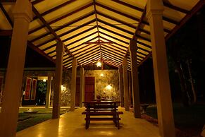 Nil Diya Mankada Safari Lodge