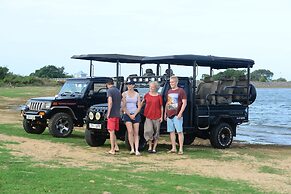 Nil Diya Mankada Safari Lodge