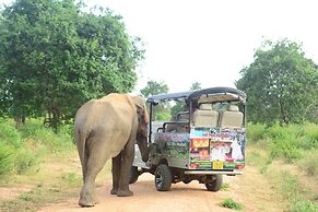 Nil Diya Mankada Safari Lodge