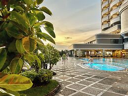 Planet Holiday Hotel & Residence