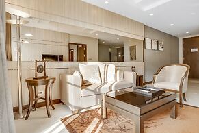 Grand Asoke Suites Boutique Residence