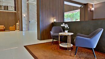 Grand Asoke Suites Boutique Residence