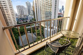 Grand Asoke Suites Boutique Residence