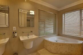 The Coach House at Val du Charron