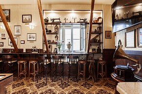 Dom Romanovykh Mini-Hotel