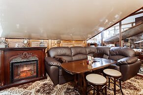 Dom Romanovykh Mini-Hotel