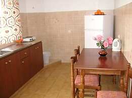 Maria Studios and Apartments