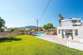 Essential Summer - Adults only