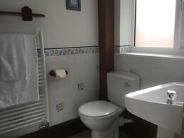 Grove House Guest House