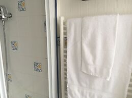 Grove House Guest House