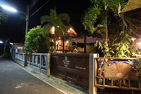 Boutique Village Hotel