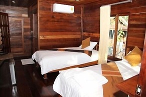 Boutique Village Hotel