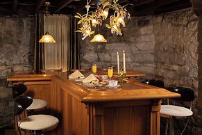 The Historic Webster House