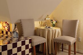 The Historic Webster House