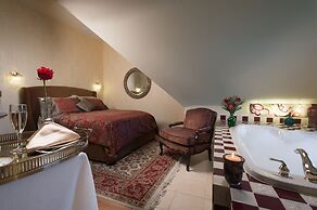 The Historic Webster House