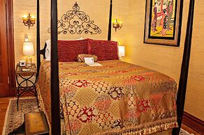 The Historic Webster House