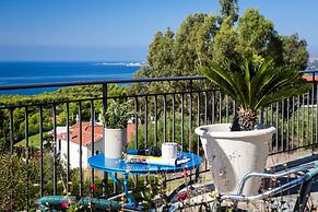 Marias Garden Apartments