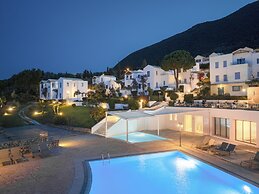 Porto Galini Seaside Resort & Spa