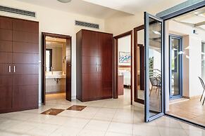 Porto Galini Seaside Resort & Spa