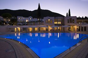 Porto Galini Seaside Resort & Spa